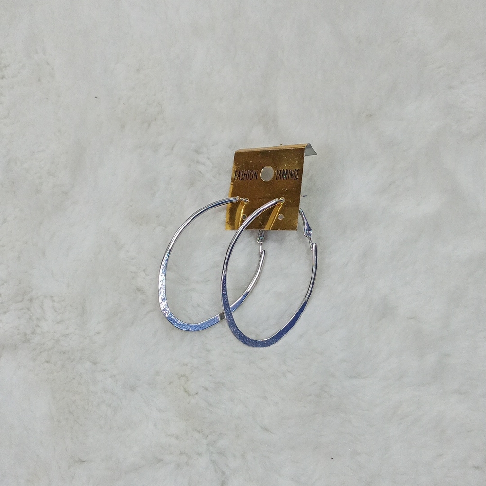 Hoop earrings - Picture 2 of 3
